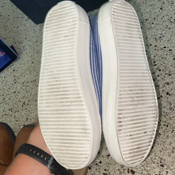 Girls Bundle of Shoes Brown Boots Gold Sandals Sneakers Shoes Size 11 - Picture 7 of 7